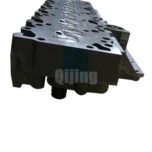 Cummins 6BT Cylinder Head  3917287 - Image 3