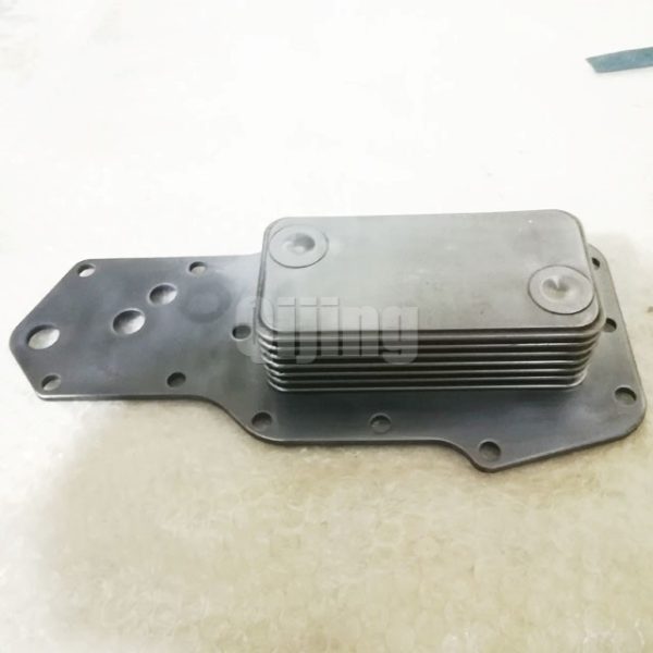 Cummins 6BT Oil cooler 3921558 - Image 3
