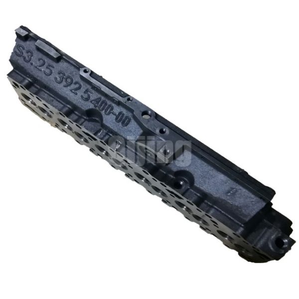 Cummins 6BT Cylinder head 3934747 - Image 4
