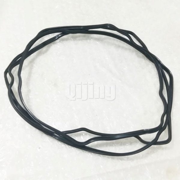 Cummins ISDe Valve chamber cover 3966708 - Image 2